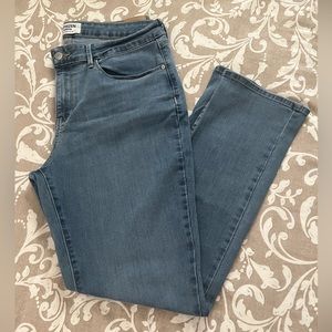 Denizen by Levi womens jeans, size 16M